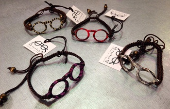 Mâcon : les bracelets lunettes Eyewear chez Optique Wollf, une idée cadeau de dernière minute !